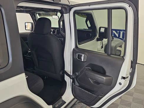 Used 2022 Jeep Wrangler Unlimited Sport AWD/4WD image 28