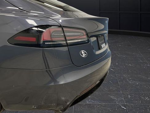 Used 2022 Tesla Model S image 29