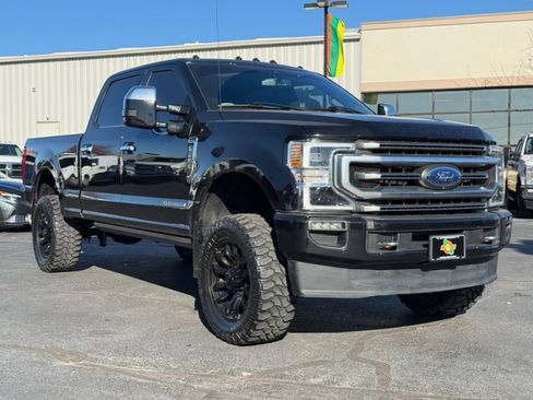 Used 2020 Ford F250 Platinum w/ FX4 Off-Road Package image 2