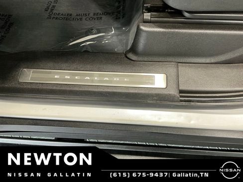 Used 2021 Cadillac Escalade ESV Sport Platinum RWD image 81