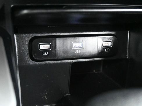 Used 2022 Kia Sorento LX FWD image 21