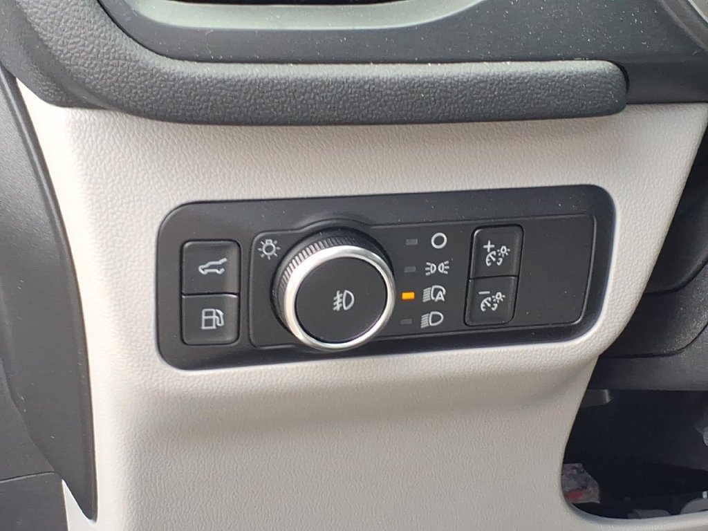 New 2024 Ford Escape SE FWD image 19