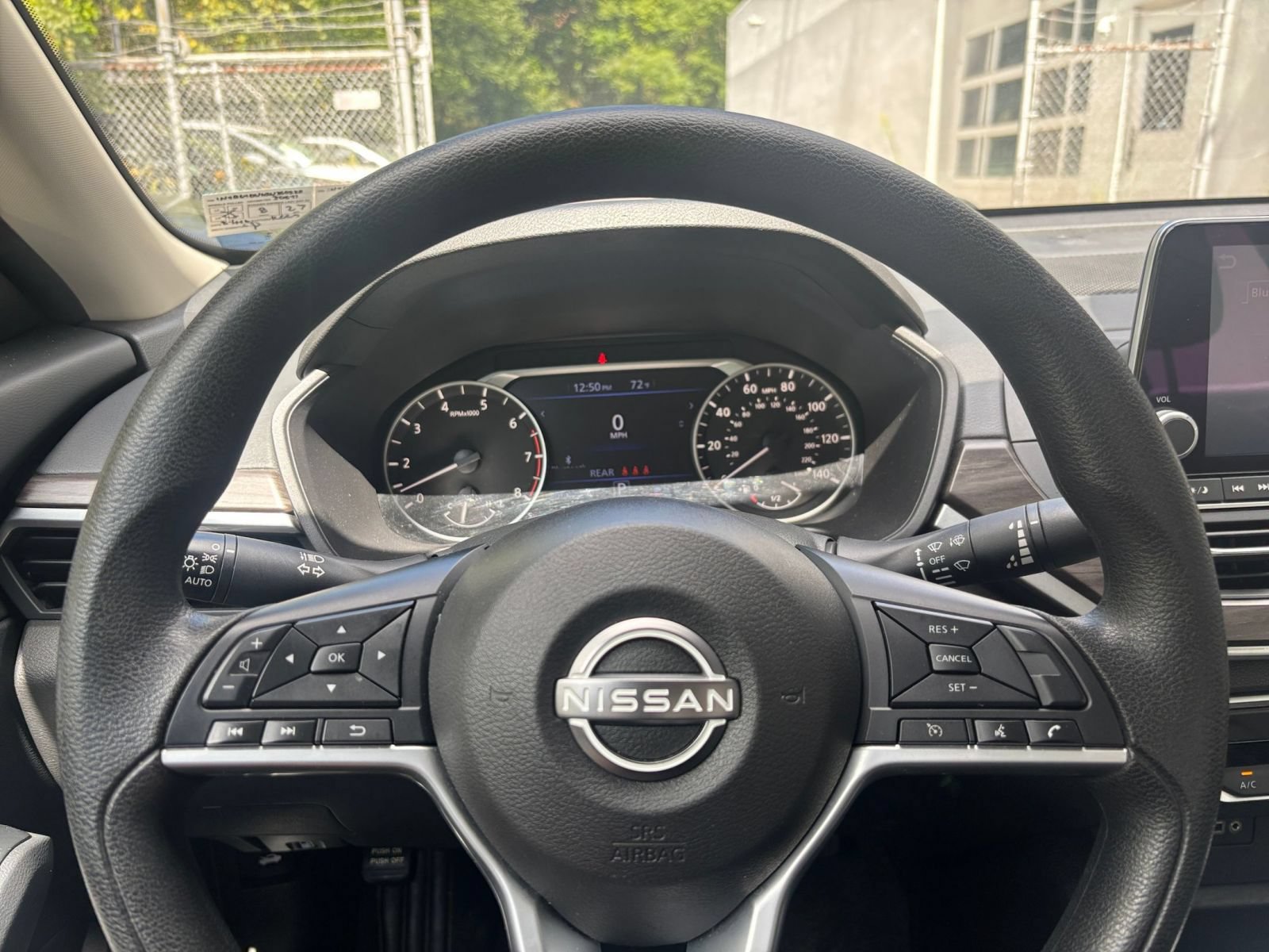 Used 2025 Nissan Altima 2.5 SV FWD image 26