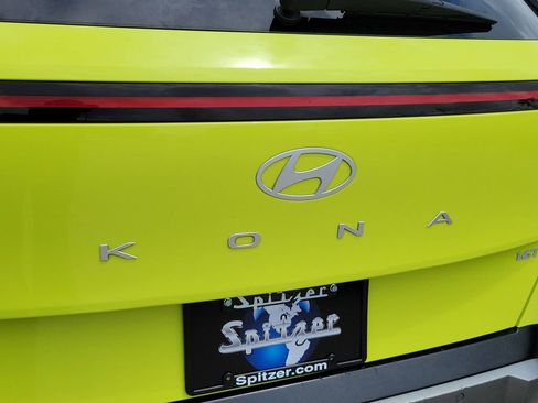 Used 2024 Hyundai Kona Limited FWD image 5