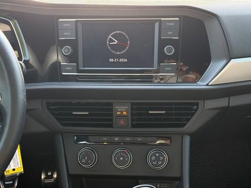 Used 2023 Volkswagen Jetta Sport FWD image 16
