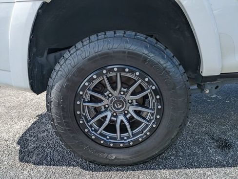 Used 2020 Toyota 4Runner TRD Off-Road AWD/4WD image 13