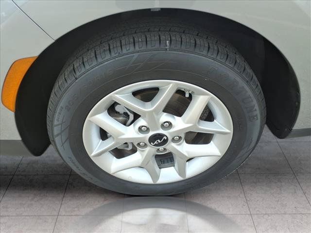 Used 2024 Kia Soul LX w/ Option Group 015 FWD image 25