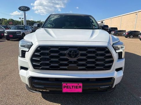 Used 2025 Toyota Sequoia Platinum AWD/4WD image 9