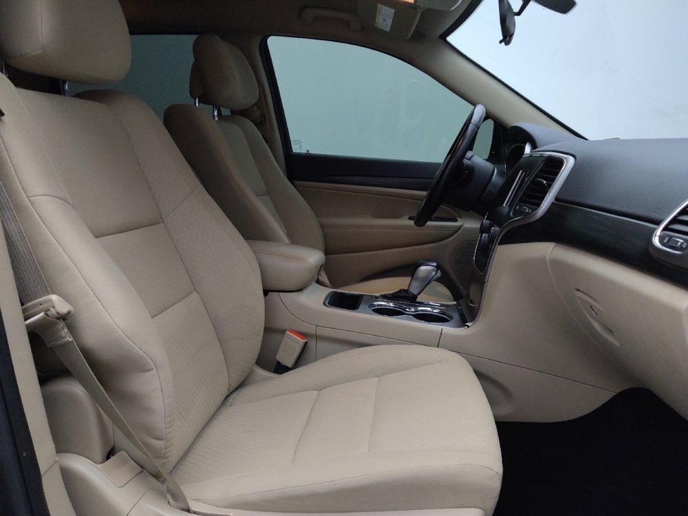 Used 2021 Jeep Grand Cherokee Laredo RWD image 21