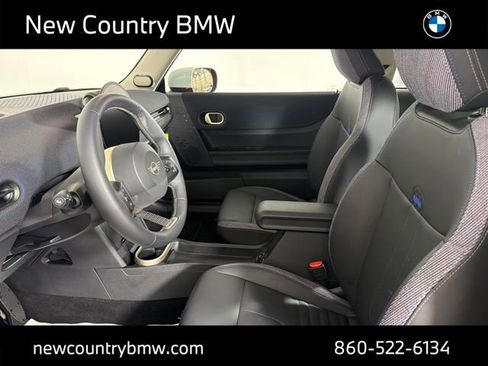 Certified 2025 MINI Cooper 2-Door Hardtop FWD image 11
