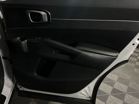 Used 2025 Kia Sorento S w/ Panoramic Sunroof Package image 29