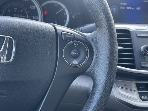 Used 2015 Honda Accord EX image 19