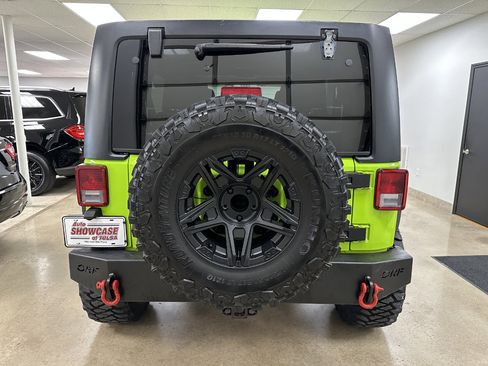Used 2012 Jeep Wrangler Unlimited Sport image 9