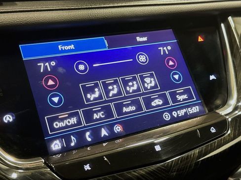 Used 2020 Cadillac XT6 Premium Luxury image 19