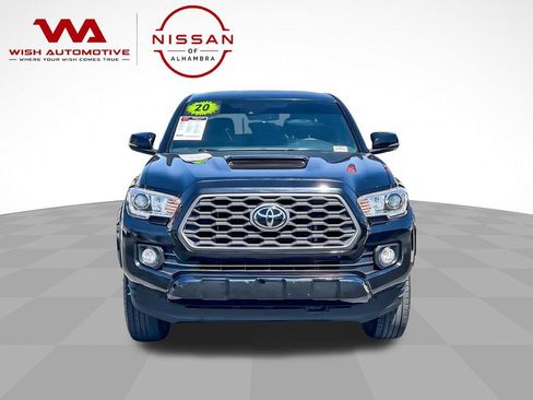 Used 2020 Toyota Tacoma TRD Sport w/ Technology Package RWD image 3