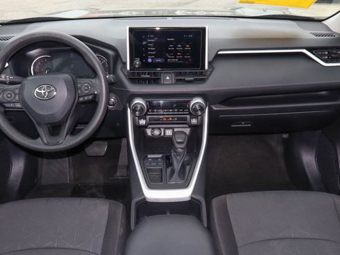 Used 2024 Toyota RAV4 XLE FWD image 10