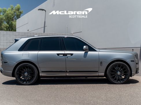 Used 2023 Rolls-Royce Cullinan Black Badge w/ Driver's Package AWD/4WD image 8