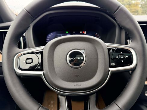 New 2026 Volvo XC60 B5 Plus w/ Protection Package Premier image 20