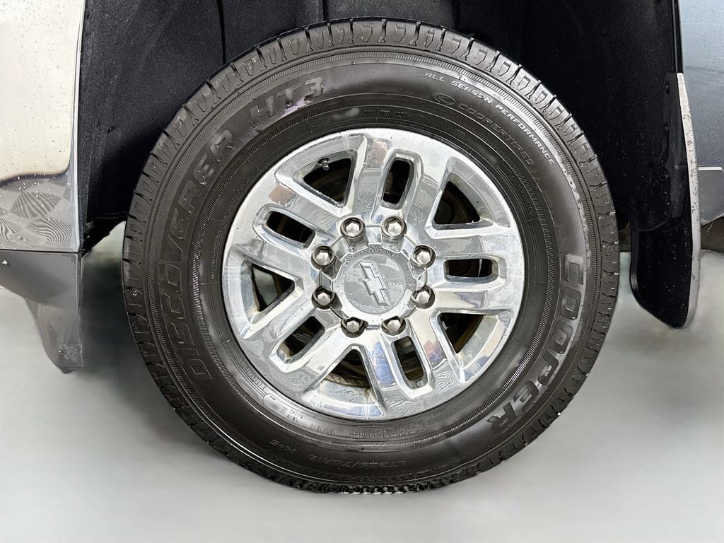 Used 2019 Chevrolet Silverado 2500 LT w/ LT Convenience Package AWD/4WD image 25