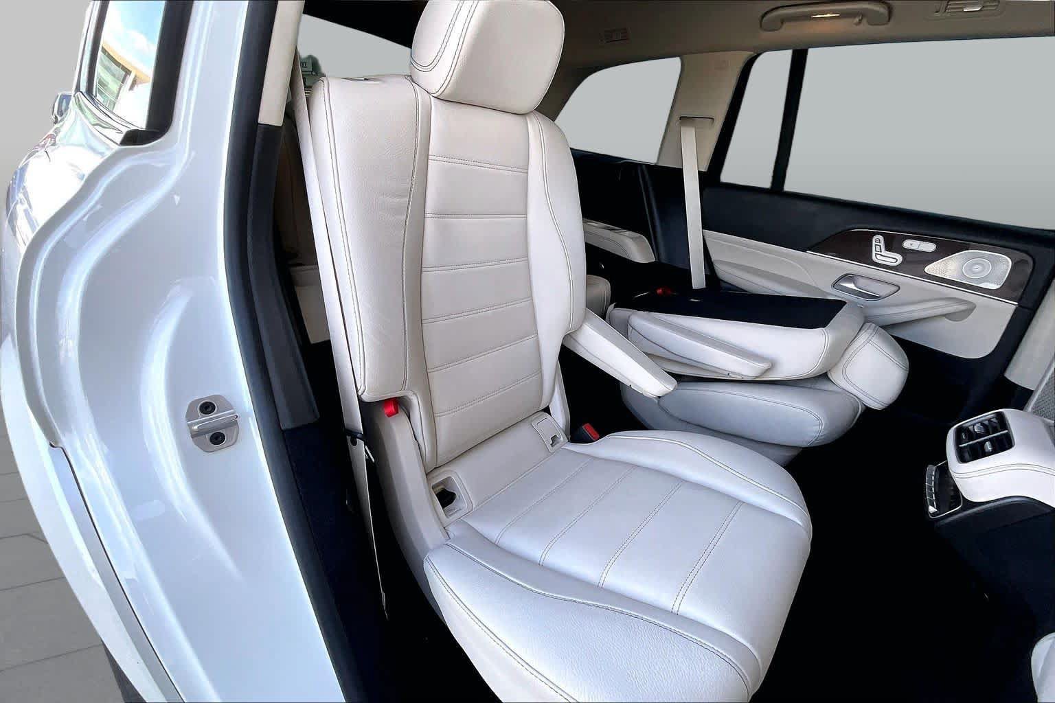 Used 2022 Mercedes-Benz GLS 450 4MATIC image 18