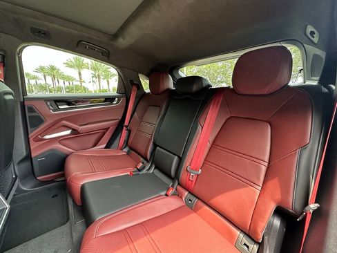 New 2026 Porsche Cayenne GTS AWD/4WD image 38
