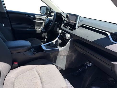 Certified 2024 Toyota RAV4 XLE AWD/4WD image 20