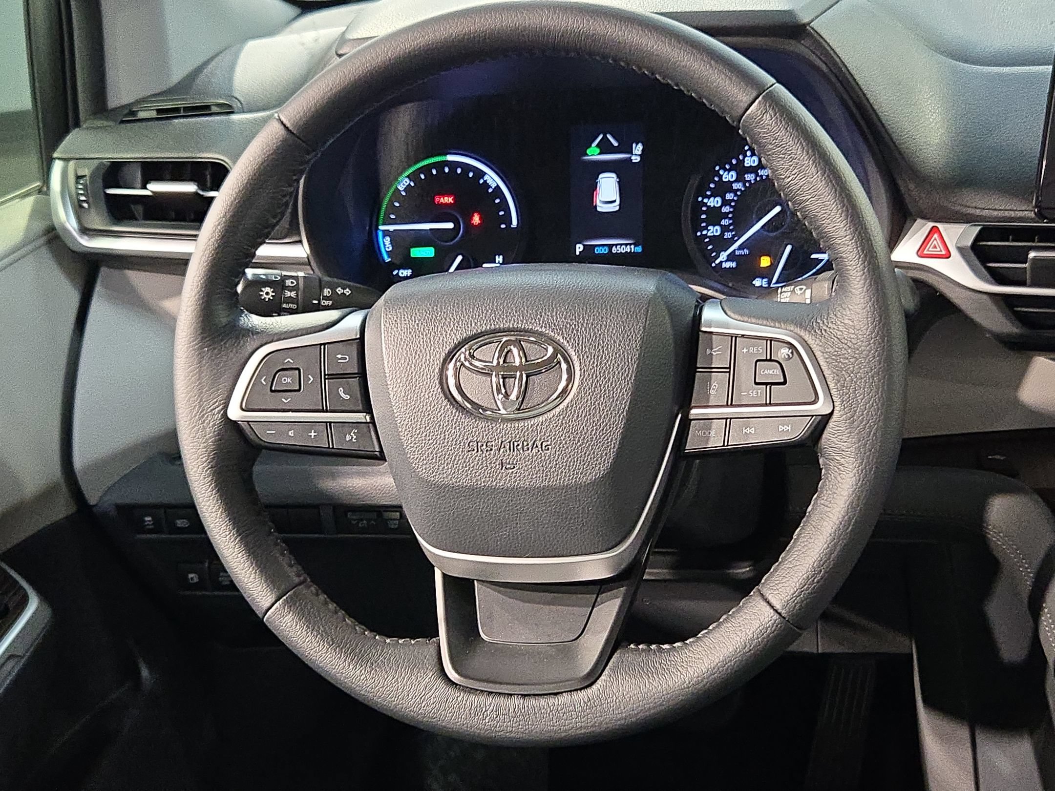 Used 2021 Toyota Sienna XLE FWD image 27