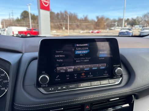 Used 2022 Nissan Rogue SV image 20