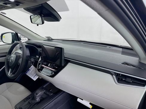 New 2026 Toyota Corolla Cross LE image 28