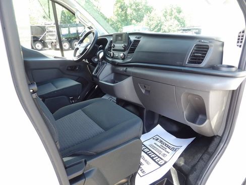 Used 2025 Ford Transit 250 Low Roof w/ Exterior Upgrade Package RWD image 31