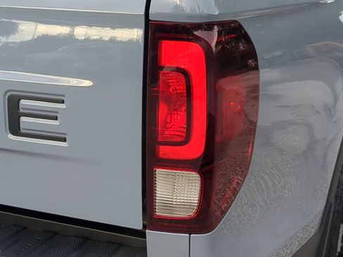 Used 2024 Honda Ridgeline Black Edition image 45