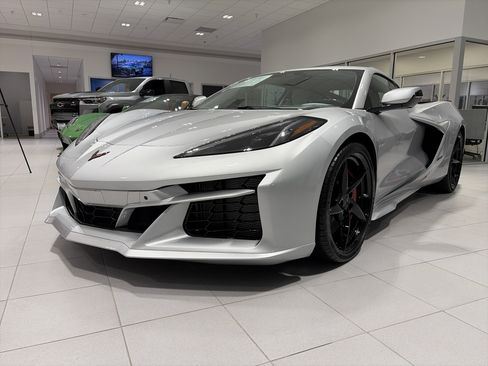 New 2026 Chevrolet Corvette E-Ray w/ Battery Protection Package image 8