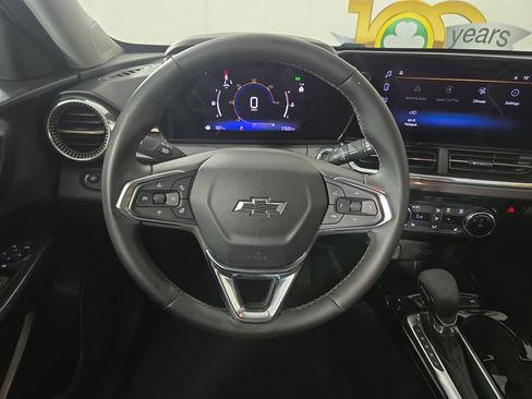 Used 2025 Chevrolet Trax ACTIV w/ Driver Confidence Package FWD image 13