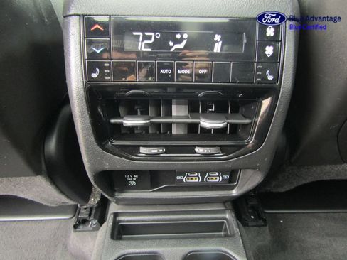 Used 2022 Jeep Grand Cherokee L Overland w/ Off Road Group AWD/4WD image 39