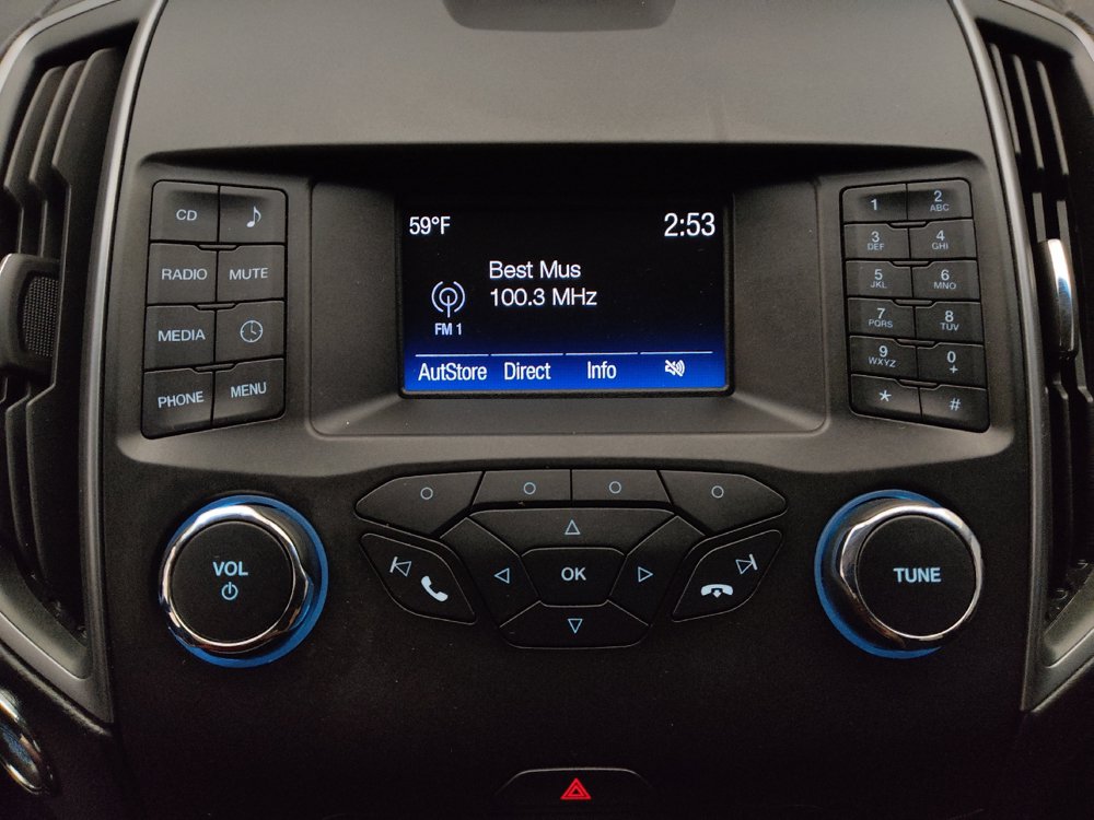 Used 2018 Ford Edge SE FWD image 25