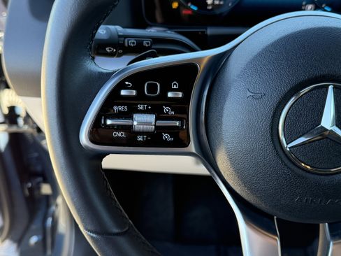 Certified 2022 Mercedes-Benz GLA 250 4MATIC image 22