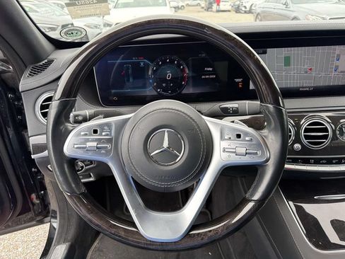 Used 2019 Mercedes-Benz S 560 Sedan image 22