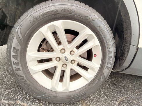 Used 2014 Ford Explorer XLT w/ Equipment Group 201A FWD image 48