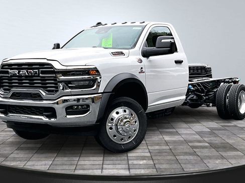 New 2026 RAM 5500 Tradesman image 2