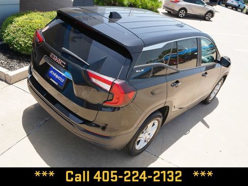 Used 2024 GMC Terrain SLE FWD image 14
