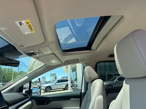 New 2026 Honda Odyssey EX-L image 21