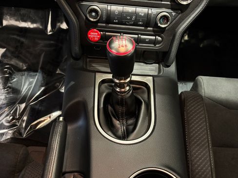 Used 2017 Ford Mustang Shelby GT350 image 26