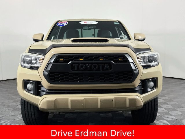 Certified 2016 Toyota Tacoma TRD Sport w/ Premium & Technology Package AWD/4WD image 2