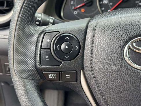 Used 2014 Toyota RAV4 XLE AWD/4WD image 11