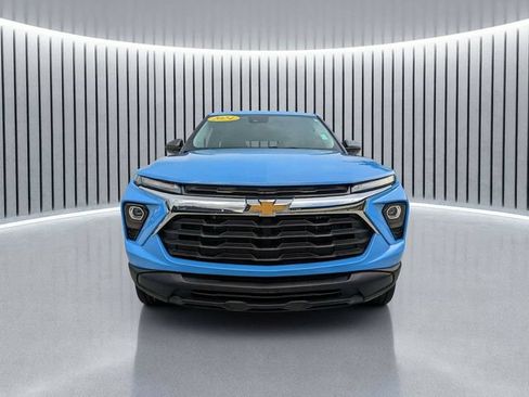 Used 2024 Chevrolet TrailBlazer LS w/ LS Convenience Package FWD image 9