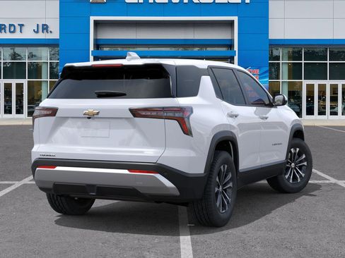 New 2026 Chevrolet Equinox LT FWD image 6