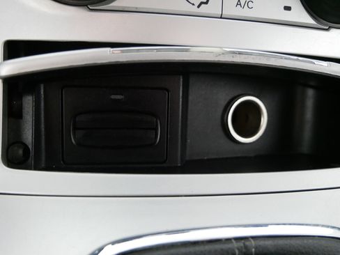 Used 2010 Hyundai Genesis 2.0T image 29