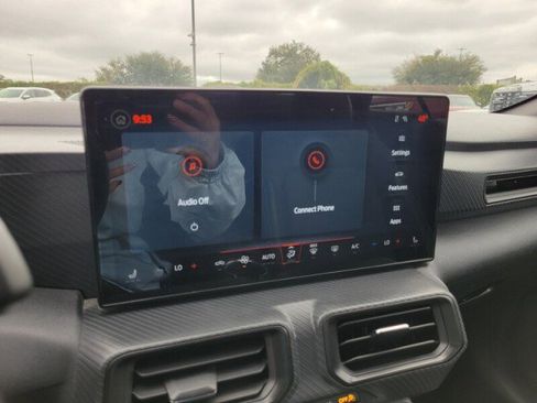 Used 2024 Ford Mustang Convertible image 20