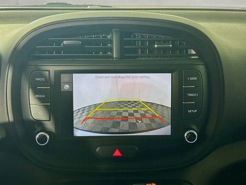 Certified 2023 Kia Soul LX w/ LX Technology Package image 13