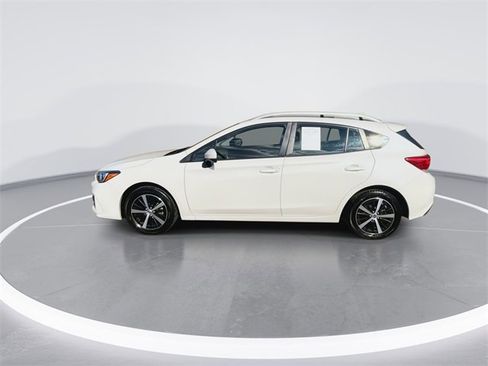 Used 2019 Subaru Impreza 2.0i Premium image 6